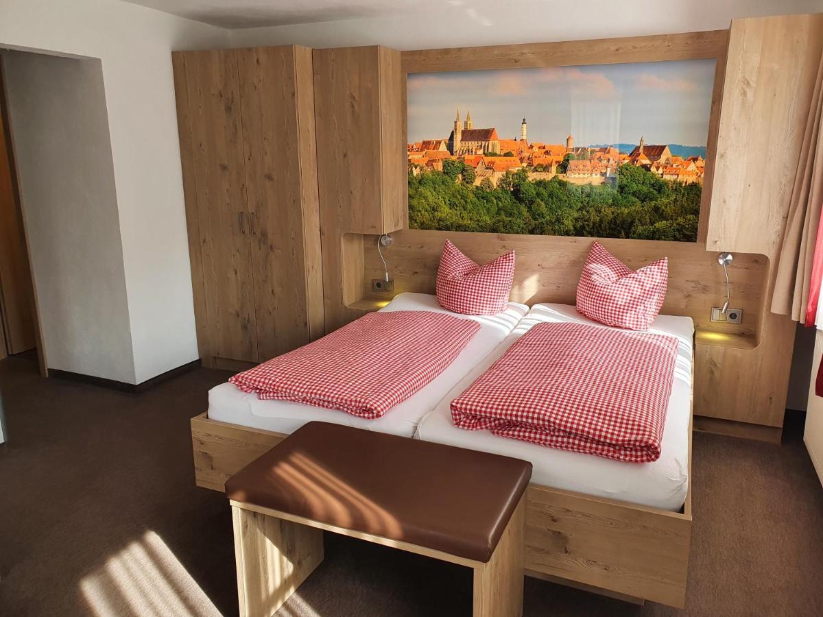 Gasthof Alte Schreinerei Rothenburg ob der Tauber Buitenkant foto